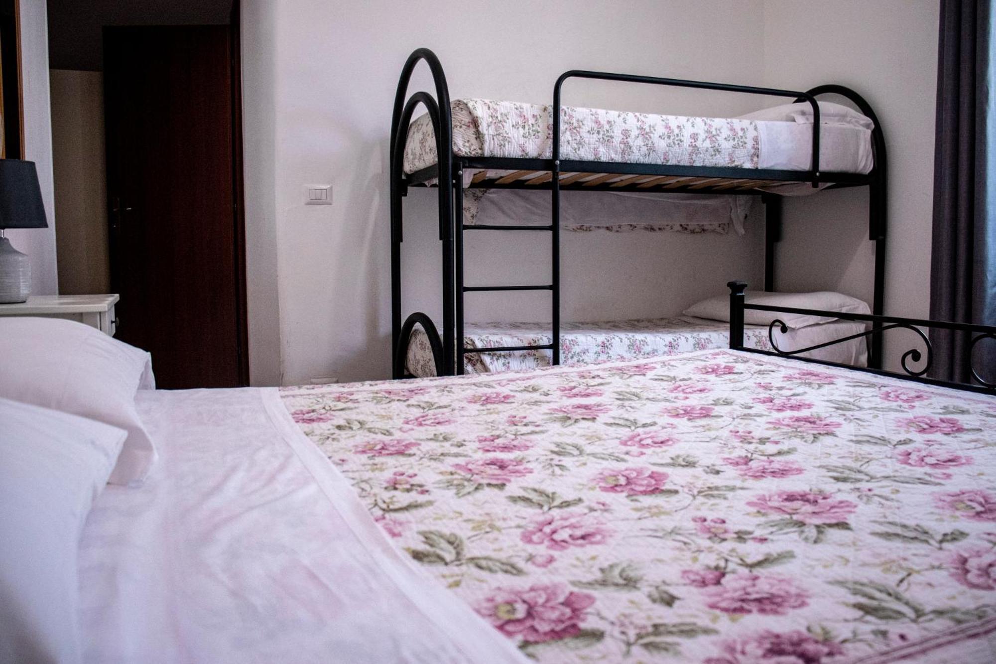 شيفيتافيكْيا B&B Villa Susanna المظهر الخارجي الصورة